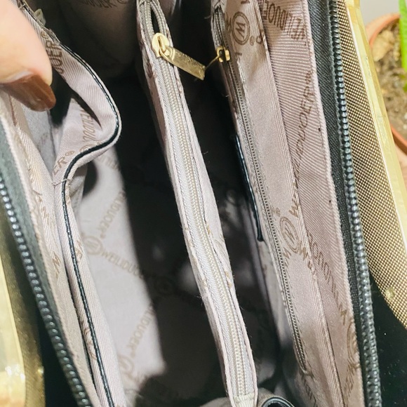 Veiliduoer Leather Womans Deisgner Bag - Picture 3 of 5